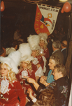 863180 Afbeelding van de dansmariekes van carnavalsvereniging de Wijk C Fuivers op de grote Wijk C-reünie in 'café de ...